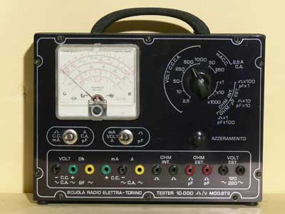 Dal 1956
Tester mod. ST 2 (10.000 Ohm/Volt). Corso Radio Strumenti. Misura di tensioni e correnti ac-dc, capacità.
