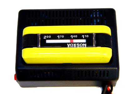 Voxson (I); Mod.: Tanga; (1968)
Tipo:Autoradio estraibile 
Gamme: versioni FM-OM-OL (Francia)
Valvole: a transistor ed integrati Alimentazione: c.c. 12 V ( negativo a massa)
Mobile: In plastica antiurto verde-rosso-giallo
Dim.:  70 x 40 sp.25 mm.

