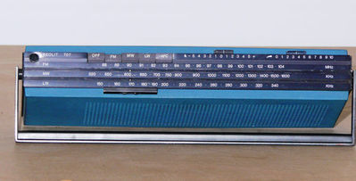 B&O mod. Beolit 707 
Transistor (colore blu)
