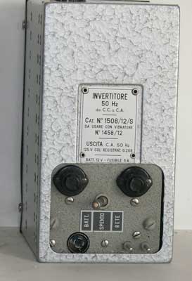 Geloso Invertitore
Dispositivo con vibratore meccanico 12 volt dc/125 volt ac/50Hz onda quadra
