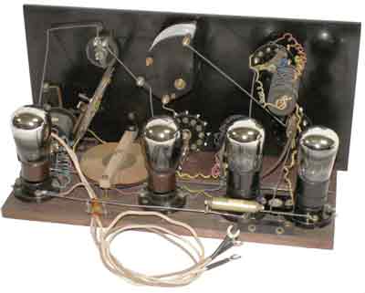 Radio Gody (Francia) 1925-28
Telaio con la classica disposizione di quegli anni.
