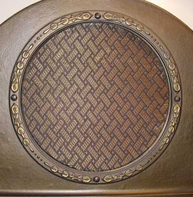 Altoparlante RCA  Radiola 100-A (1925) USA
Il bel disegno della tela dell'altoparlante.
