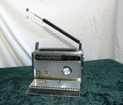 Zenith (transistor)
