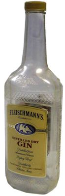 Radio transistor "Fleischmann's Distilled Dry Gin"
Supereterodina O.M.
Anno: 1980-85
Alimentazione a pila 9 volt
