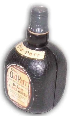 Radio transistor "Old Parr" (bottle shape)
Supereterodina O.M. 
Anno: 1970-75
Provenienza: Giappone

