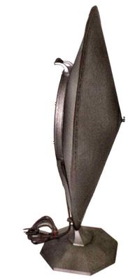 Altoparlante Western Electric mod. 560-AW (USA)
Altri modelli:
540 Aw (cono: 18" - 460 mm.)
560 Aw (cono: 24" - 610 mm.)
548 Aw (cono: 36" - 920 mm.)

